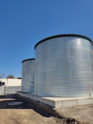 Зовнішній резервуар для води для теплиць, для накопичення та збереження запасу води